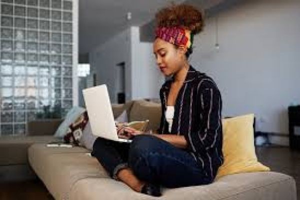 Comment les plateformes vidéo sénégalaises redéfinissent le divertissement et l’éducation